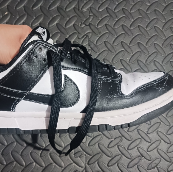 Women Nike Dunk panda low sneakers - Picture 15 of 15